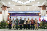 Walikota Jakarta Barat, Uus Kuswanto bersama Forkopimkot Jakbar usai Rakor secara virtual bergantinya tahun 2024 menuju 2025. (Foto: Istimewa).