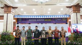 Walikota Jakarta Barat, Uus Kuswanto bersama Forkopimkot Jakbar usai Rakor secara virtual bergantinya tahun 2024 menuju 2025. (Foto: Istimewa).