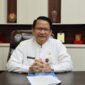 Kepala BKPSDM Kabupaten Tangerang, Hendar Herawan di ruang kerjanya. (Foto: Istimewa).