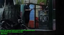 Toko celuler yang berkedok menjual Pil Koplo tanpa adanya NIE hingga kini dengan bebas melalukan aktivitas. (Foto: SuaraRealitas).