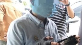 Aksi oknum wartawan cowboy terekam CCTV toko kelontong saat melakukan pemerasan dan penculikkan. (Foto: Tangkapan Layar CCTV/Ist).