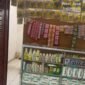 Salah satu toko kosmetik di Bekasi yang didapati menjajakan obat keras terbatas. (Foto: Suara Realitas).