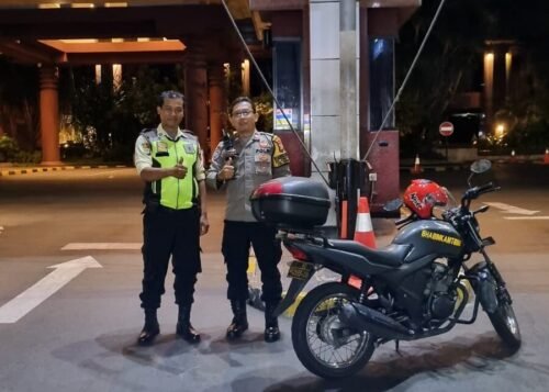 Ciptakan Situasi Kondusif, Bhabinkamtibmas Karet Tengsin Sambangi Apartemen Istana Sahid