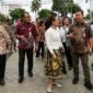 Pj Gubernur DKI Jakarta, Teguh Setyabudi bersama Wamen PPPA RI, Veronica Tan dan Wamen Ekraf Irene Umar saat meninjau kawasan bersejarah Kota Tua. (Foto: Istimewa).