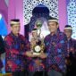 Kecamatan Mekar Baru berhasil meraih Juara Umum pada pagelaran Musabaqoh Tilawatil Qur’an (MTQ)  Ke-55 tingkat Kabupaten Tangerang tahun 2025.(foto:istimewa/Alex)