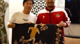 Sebelum bertolak ke Korea Selatan, Shin Tae-yong mengunjungi kediaman Menteri Pemuda dan Olahraga Republik Indonesia (Menpora RI) Dito Ariotedjo di Jalan Denpasar Raya, Jakarta, Minggu (26/1/2025). (Foto: Dok. Kemenpora)