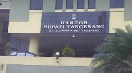 Ilustrasi pelayanan pajak di Bapenda terputus akibat jaringan internet. (Foto: Suara Realitas).