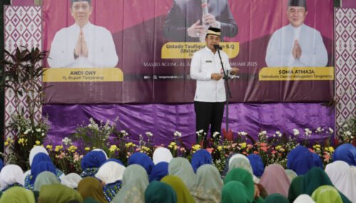 Sekretaris Daerah (Sekda) Kabupaten Tangerang, Soma Atmaja mengingatkan pentingnya memperingati Isra Mi’raj Nabi Muhammad SAW di Masjid Agung Al-Amjad. (Foto: Istimewa).
