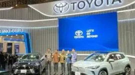 Toyota resmi meluncurkan dua mobil hybridnya di ajang IIMS 2025. (Foto: Istimewa). 