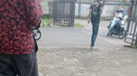 Gerombolan mata elang di Curug, Depok saat melakukan aksinya. (Foto: Istimewa).