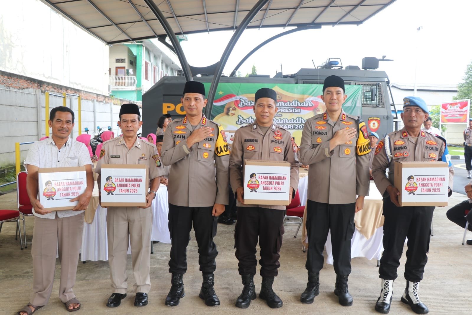 Digelar Serentak Secara Nasional, Polres Metro Tangerang Gelar Bazar Ramadhan Polri Presisi dan Baksos Bhayangkari 2025