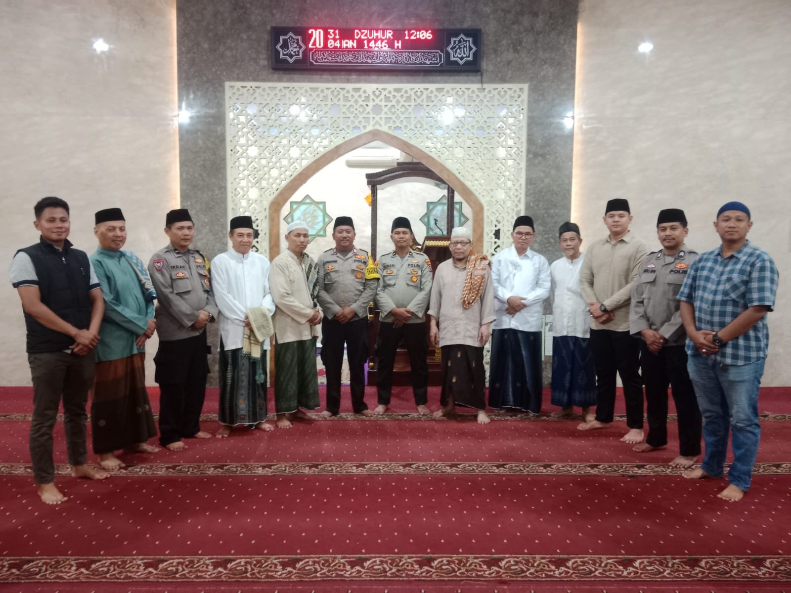 Taraweh Keliling PJU Polresta Tangerang & Polsek Balaraja di Masjid Al Falah Desa Telagasari Kecamatan Balaraja
