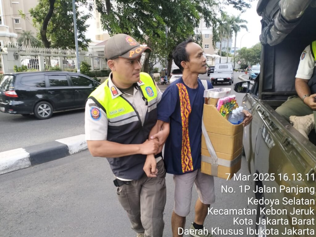 Razia PPKS di Kawasan Jakarta Barat, Petugas Satpol PP Amankan 43 Orang
