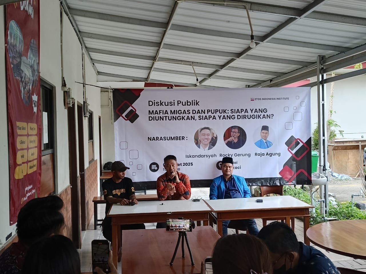 Korupsi Mengakar: Diskusi ETOS Bahas Dampak Mafia Migas dan Pupuk