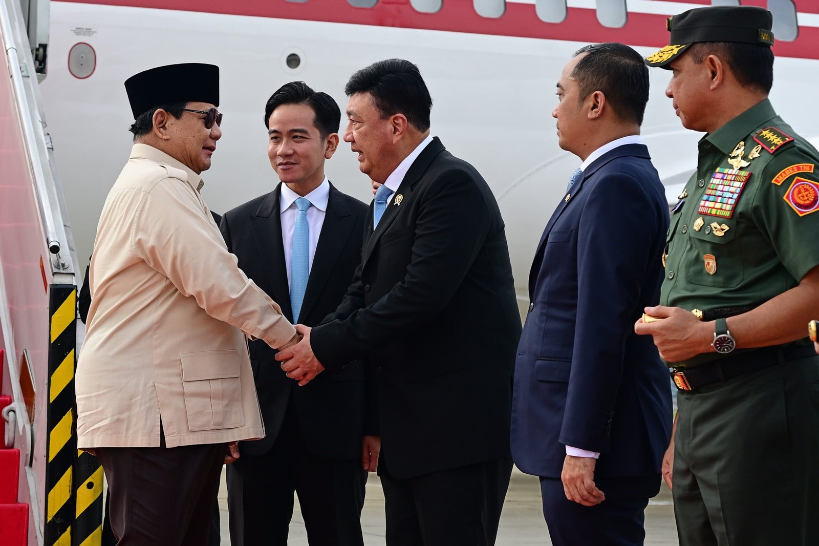 Tiba di Tanah Air, Presiden Prabowo Bawa Komitmen Investasi dan Kerjasama Strategis