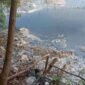 Kondisi terkini air Danau di Pangadegan, Pasar Kemis, Kabupaten Tangerang, pada Selasa (8/4/2025) dini hari yang diduga dicemari dan dijadikan tempat pembuangan limbah B3 oleh oknum yang tidak bertanggung jawab. (Foto: suararealitas.co/CIL).