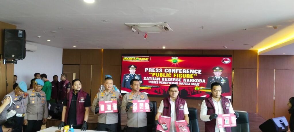 Terkuak! Polisi Beberkan Aktor Fahri Albar Konsumsi Empat Jenis Narkotika di Tubuhnya
