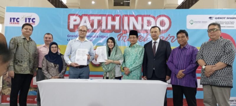 Menteri Agama (Menag) Nasaruddin Umar saat menyaksikkan penandatangan MoU antara Patih Indo Permai dengan Qanot Sharq Uzbekistan. (Foto: Istimewa).