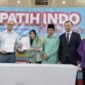 Menteri Agama (Menag) Nasaruddin Umar saat menyaksikkan penandatangan MoU antara Patih Indo Permai dengan Qanot Sharq Uzbekistan. (Foto: Istimewa).