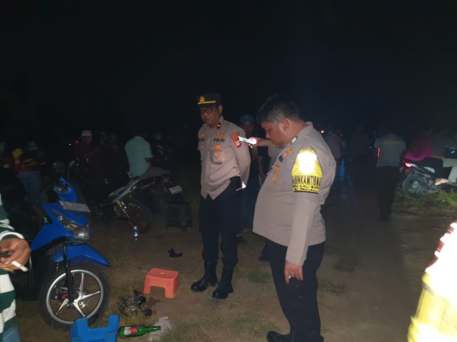 Polsek Pakuhaji Amankan Penjual Miras di Hiburan Malam, Modus Sembunyikan Botol di Jok Motor
