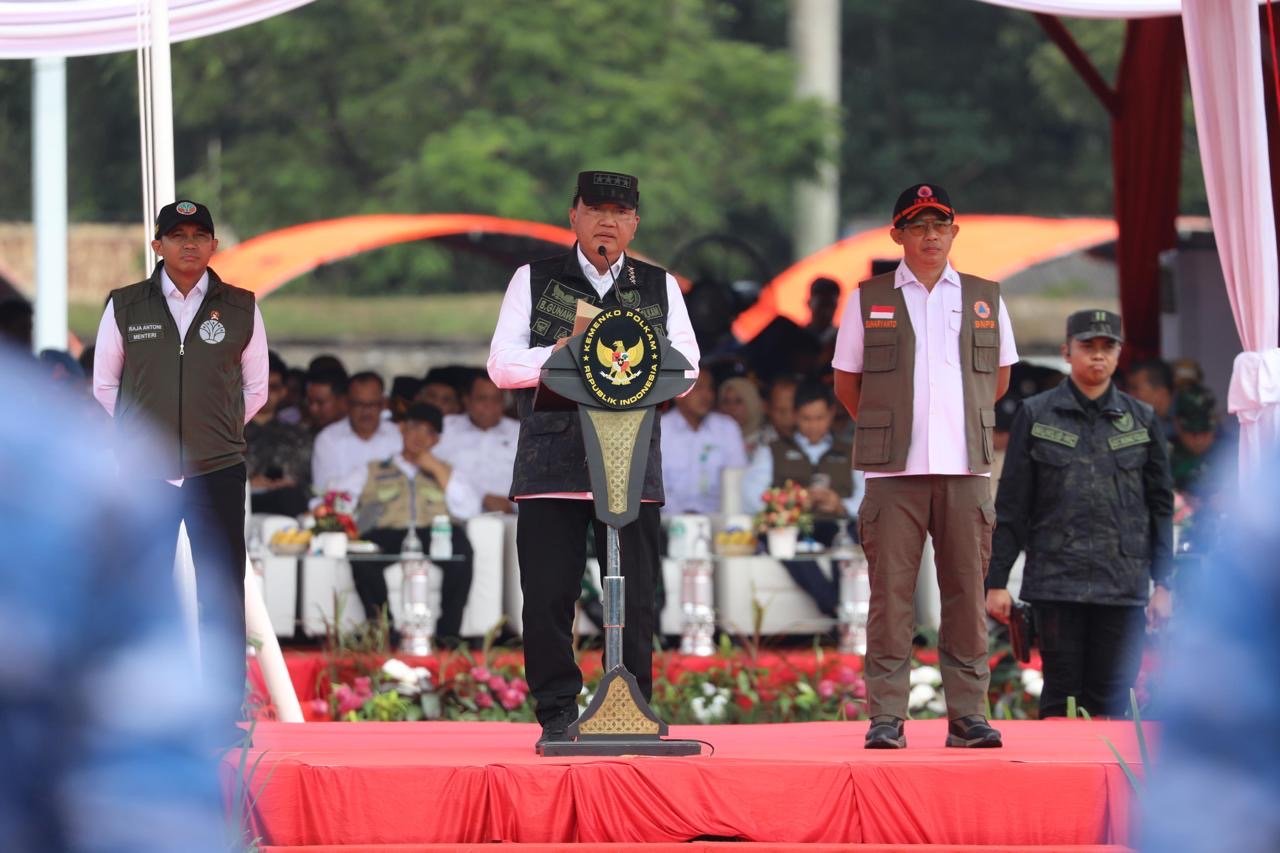 Gelar Apel Siaga, Menko Polkam Tekankan Target Pemerintah Kendalikan Karhutla