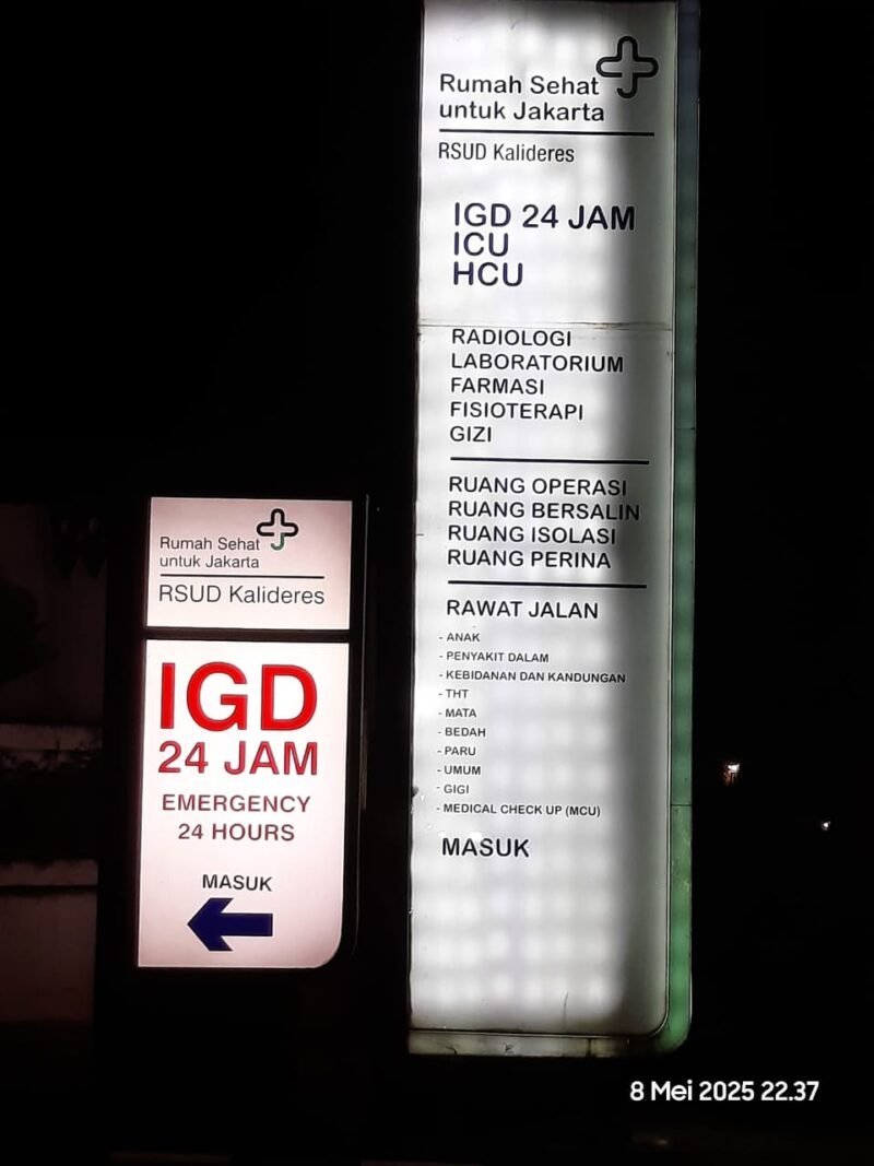 Penampakkan RSUD Kalideres, Jakarta Barat di malam hari. (Foto: suararealitas.co).
