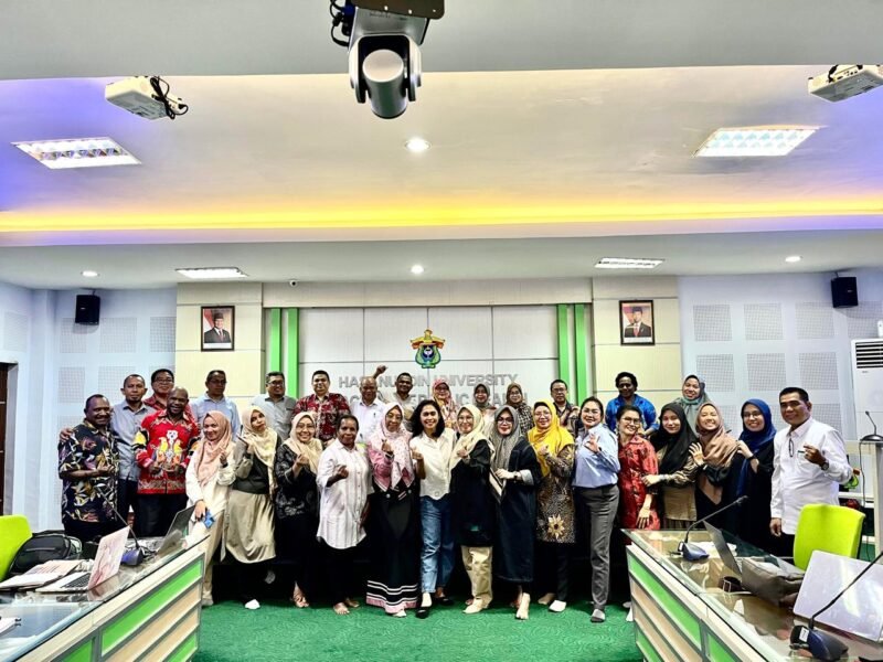 Tim penulis mahasiswa program Doktor FKM UNHAS. (Foto: suararealitas.co).