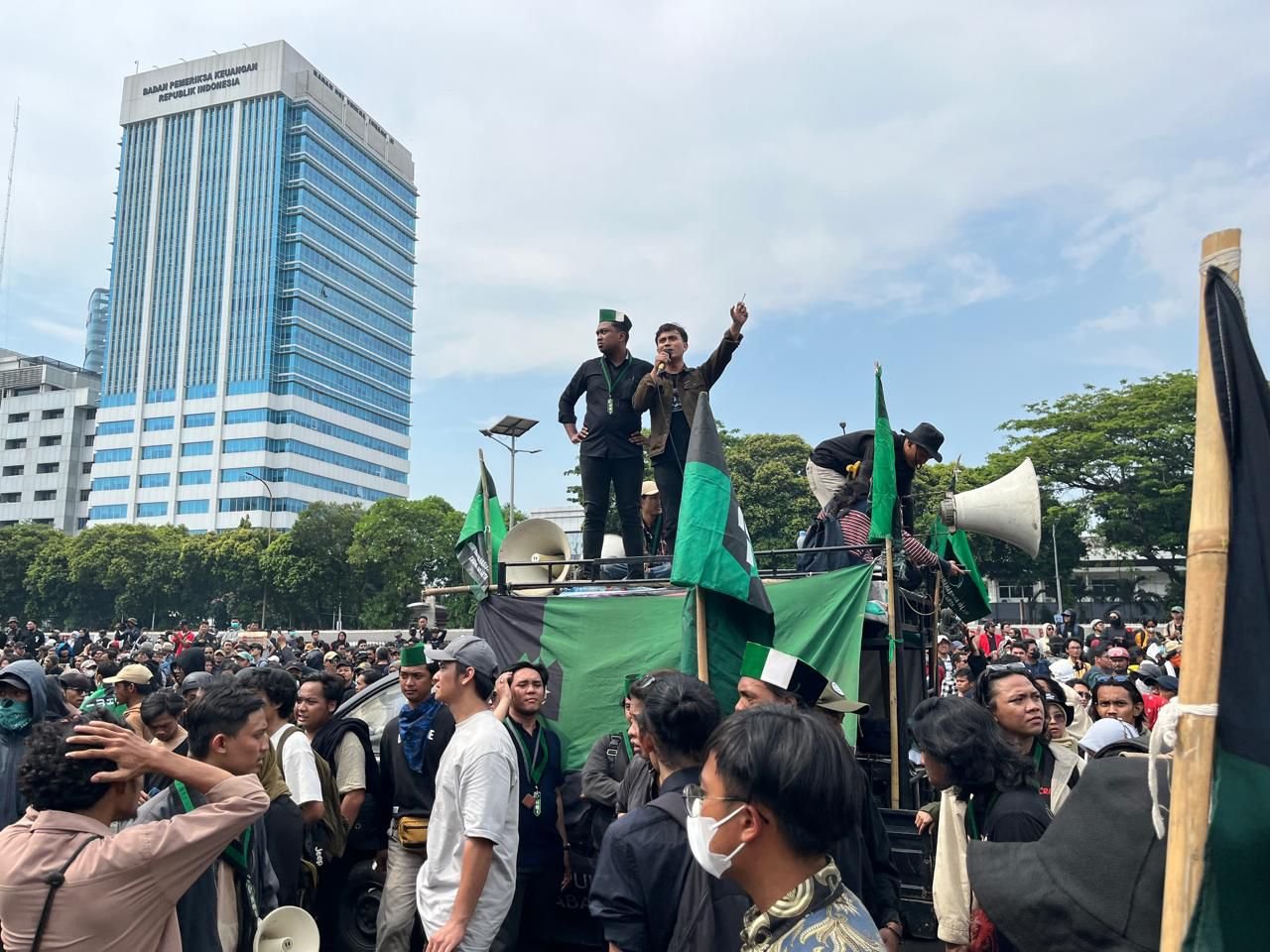 HMI Kecam Arogansi Plh Kadindikbud Banten, Sebut Warga Tangerang Kampungan