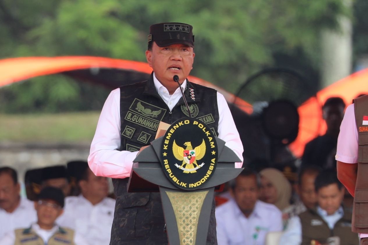 Menko Polkam Pastikan Indonesia Kerahkan Upaya Terbaik Tuntaskan Karhutla Riau