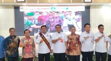 Bupati Tandatangan MOU Program Sekolah SD dan SMP Swasta Gratis