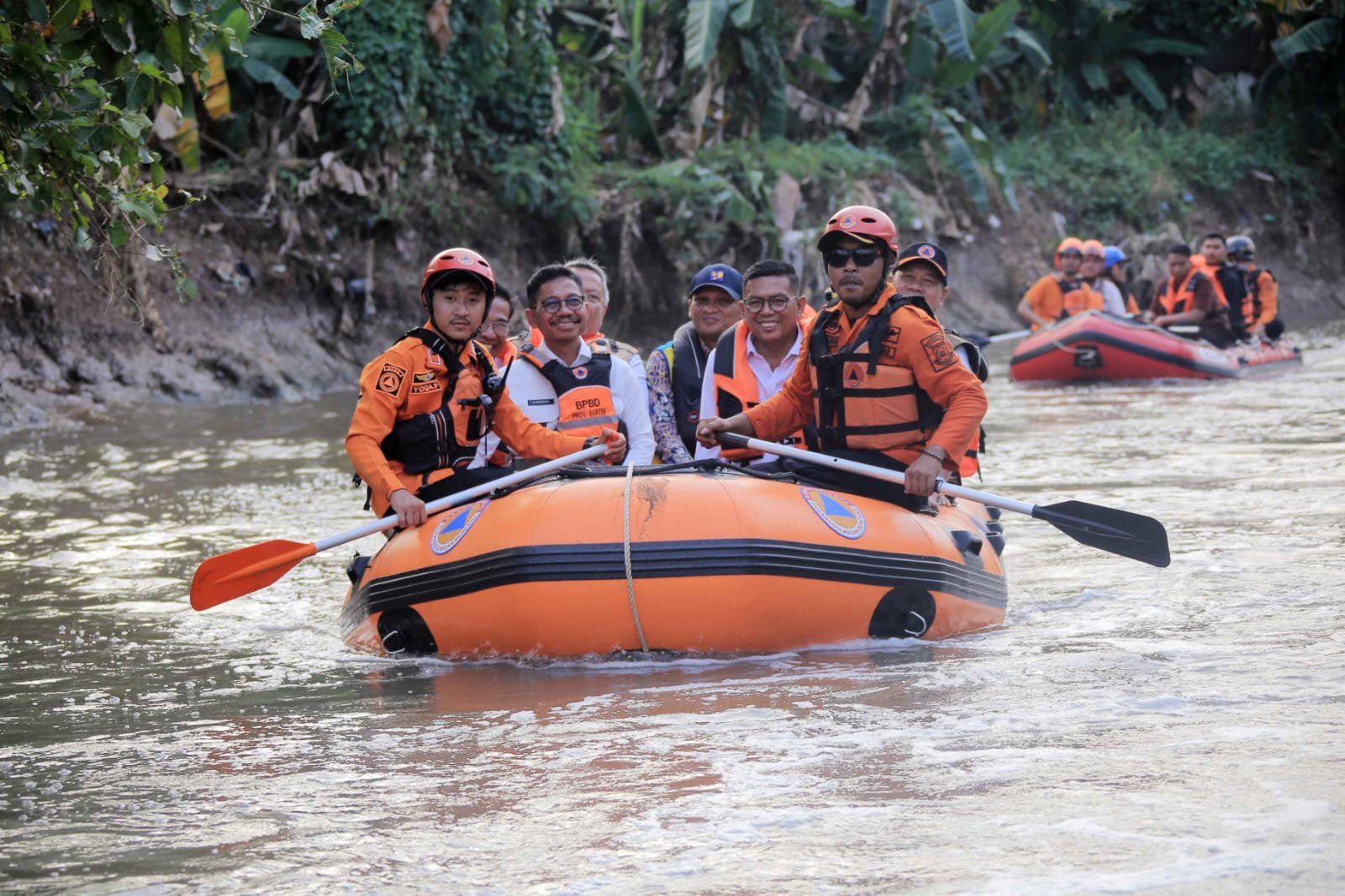 Serius Atasi Banjir, Andra Soni Ajak Dua Pemangku Wilayah dan BBWSCC Telusuri kali Angke
