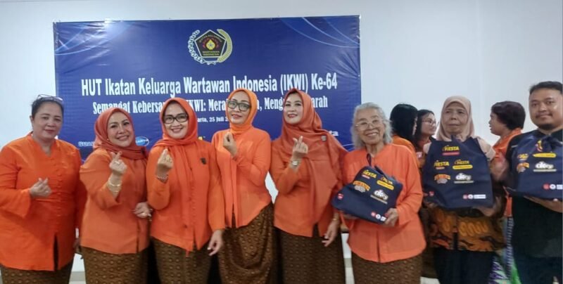 POTRET: kemeriahan perayaan hari ulang tahun (HUT) IKWI Pusat yang ke-64 secara sederhana. (Foto: Istimewa).