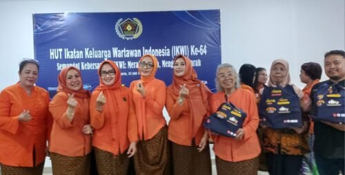 Rajut Karya dan Ukir Sejarah, Pengurus IKWI Pusat Rayakan HUT ke-64  Secara Sederhana