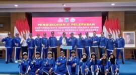 POTRET: ratusan atlet dari berbagai cabor resmi dikukuhkan dan dilepas oleh Sekko Jakarta Utara, Fredy Setiawan, yang akan bertanding di ajang Popprov serta Porprov. (Foto: Istimewa).