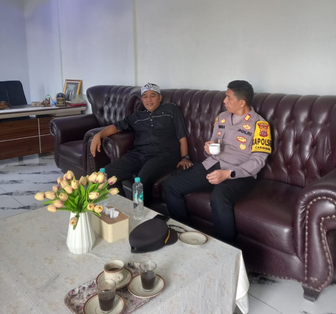 Perkuat sinergi dan kamtibmas, Kapolsek Caringin patroli dialogis bersama Kepala Desa Pancawati Caringin