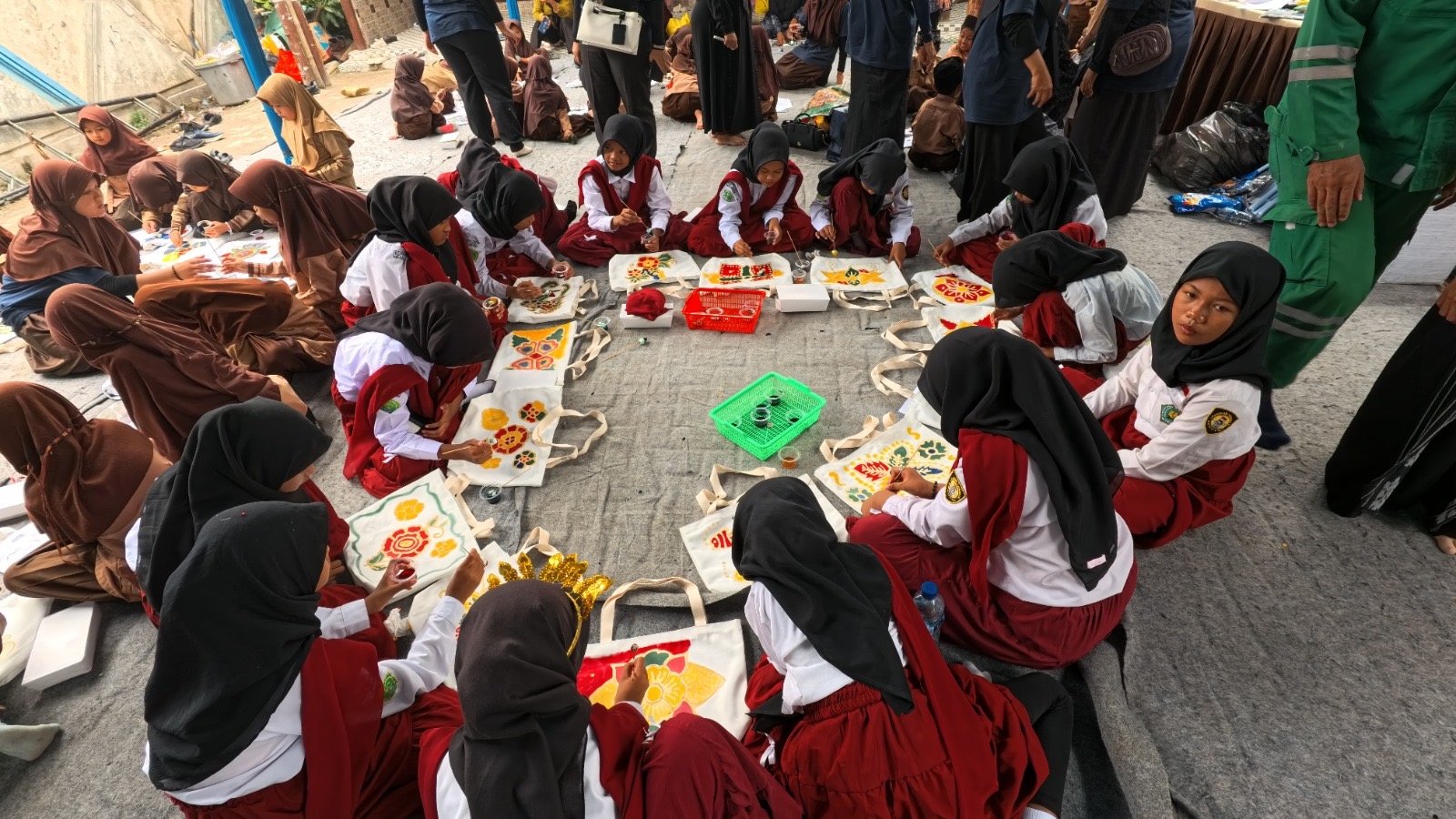 PLN Indonesia Power UBP lontar Wujud Inklusivitas Bersama Kelompok Nol Satu Tangerang (NOSATA).