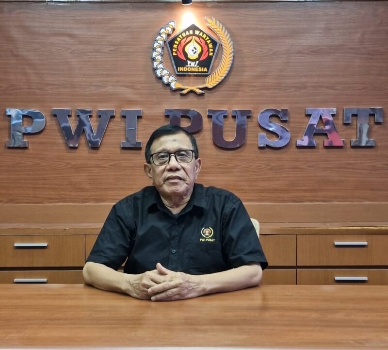 POTRET: Hendry Ch Bangun ingatkan jangan seret nama pemerintah. (Foto: Istimewa).