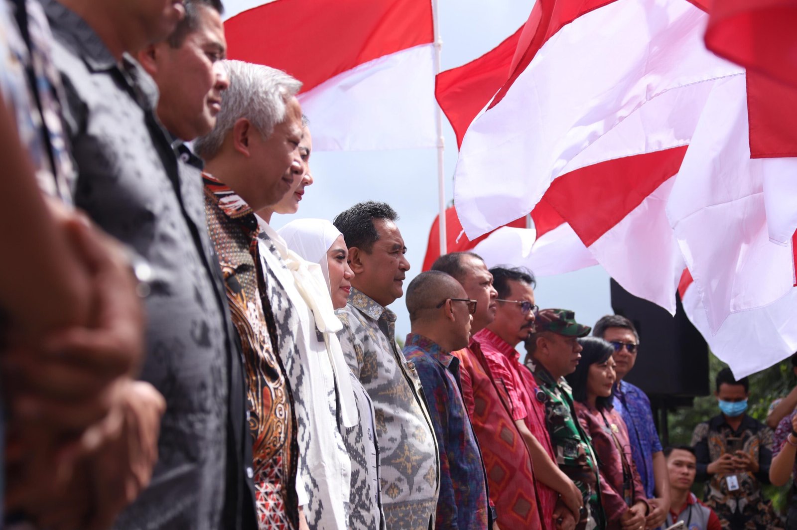 Ditjen Polpum Kemendagri Luncurkan Gerakan Pembagian 10 Juta Bendera Merah Putih di Denpasar