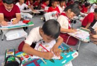 POTRET: siswa SDN 07 Kebayoran Lama Utara saat lomba mewarnai dari Pertamina Enduro. (Foto: Istimewa).