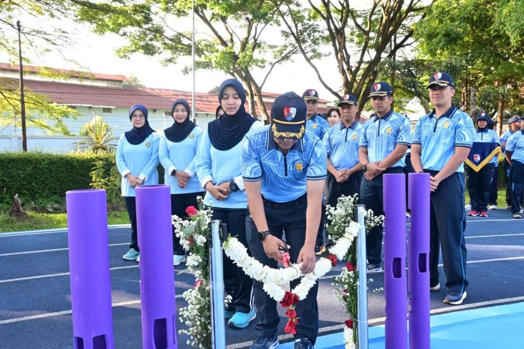 Danlanud Husein Sastranegara Resmikan Renovasi Lapangan Beceu Ishaq
