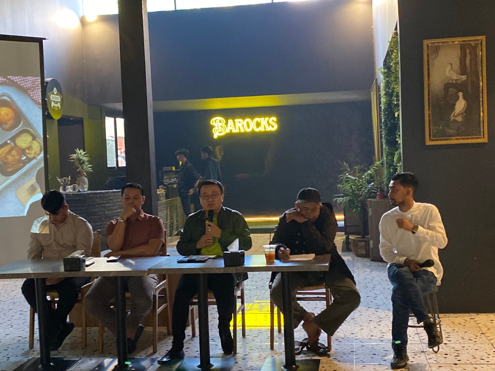 Poros Pelajar Evaluasi Program Makan Bergizi Gratis, Soroti Aspek Gizi hingga Keamanan Wadah