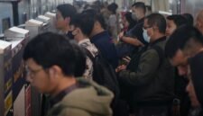 POTRET: LRT Jabodebek menjalankan pola operasional akhir pekan dengan total 270 perjalanan per hari dalam rangka libur panjang Maulid Nabi Muhammad. (Foto: Capture/Dok. LRT Jabodebek).
