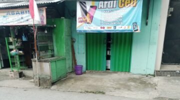 POTRET: salah satu toko yang menjual obat keras terbatas (k) tanpa nomor izin edar (NIE) BPOM di Kabupaten Bekasi, Jawa Barat, dengan leluasa berdiri bebas hambatan, tanpa adanya tindakan dari APH. (Foto: suararealitas.co).