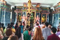 POTRET: Umat Hindu saat menggelar doa kebangsaan di Murugan Temple untuk Perdamaian Indonesia. (Foto: suararealitas.co).