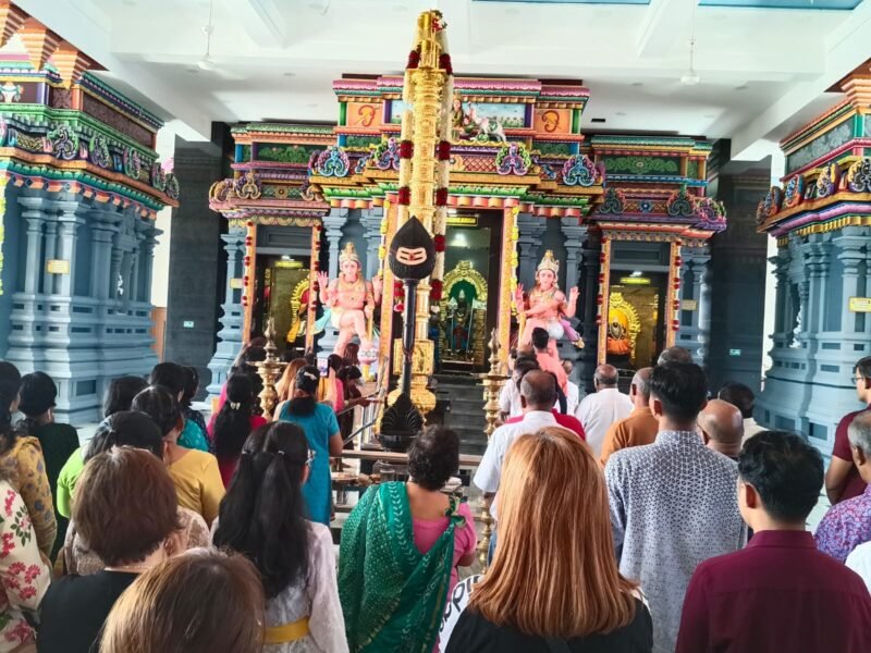 POTRET: Umat Hindu saat menggelar doa kebangsaan di Murugan Temple untuk Perdamaian Indonesia. (Foto: suararealitas.co).