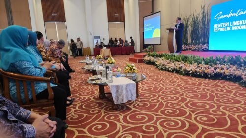 Menteri LH Sosialisasikan Gerakan Pilah Sampah Bersama Kader PKK di Jakarta Utara