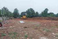 POTRET: lahan pinjam pakai aset DPRKP pada proyek pembangunan gedung baru Kejaksaan Negeri Jakarta Utara yang diduga dinilai cacat administrasi. (Foto: suararealitas.co)