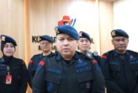 POTRET: Kepala RS Bhayangkara Brimob, AKBP dr. Arinando Pratama, Sp. An-Ti, MARS beserta jajarannya. (Foto: suararealitas.co)