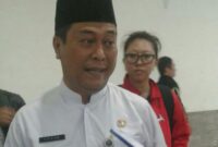 POTRET: Ardan Solihin selaku Kepala Bagian Tata Ruang dan Pembangunan Jakarta Utara yang mendapatkan arahan langsung dari Kabid Tamhut soal lahan milik warga di sekitar taman dapat dibebaskan. (Foto: suararealitas.co)