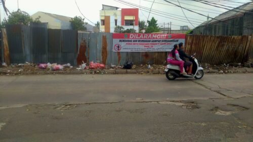 Warga Keluhkan Jalan Rusak Parah Akses ke Bandara Soetta: Banyak Lubang dan Kerap Dilintasi Kendaraan Berat